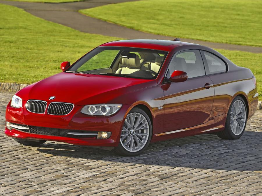  BMW 335i Coupe 2010 года  (US) (фото 1 из 5)